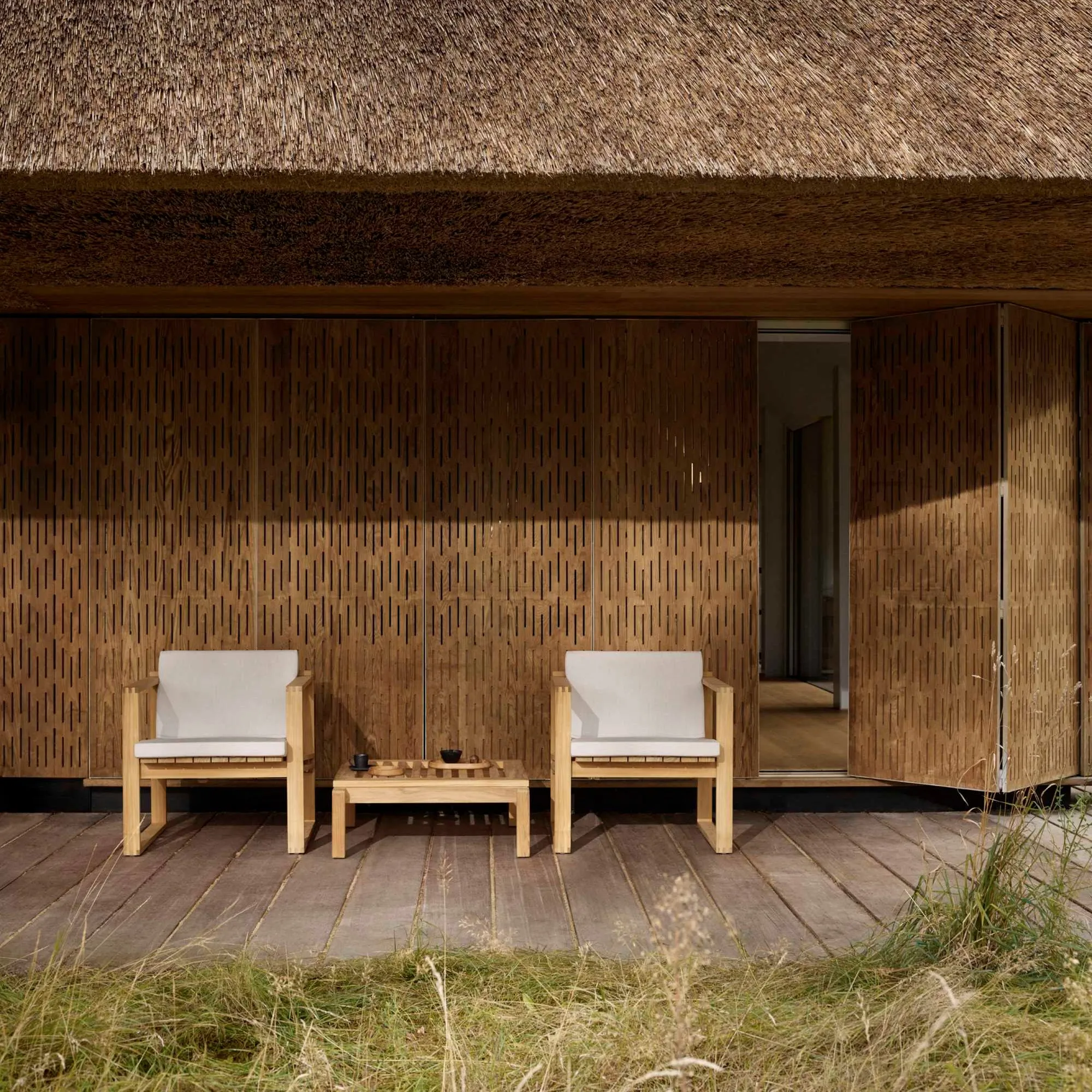 BK Outdoor Lounge Chair