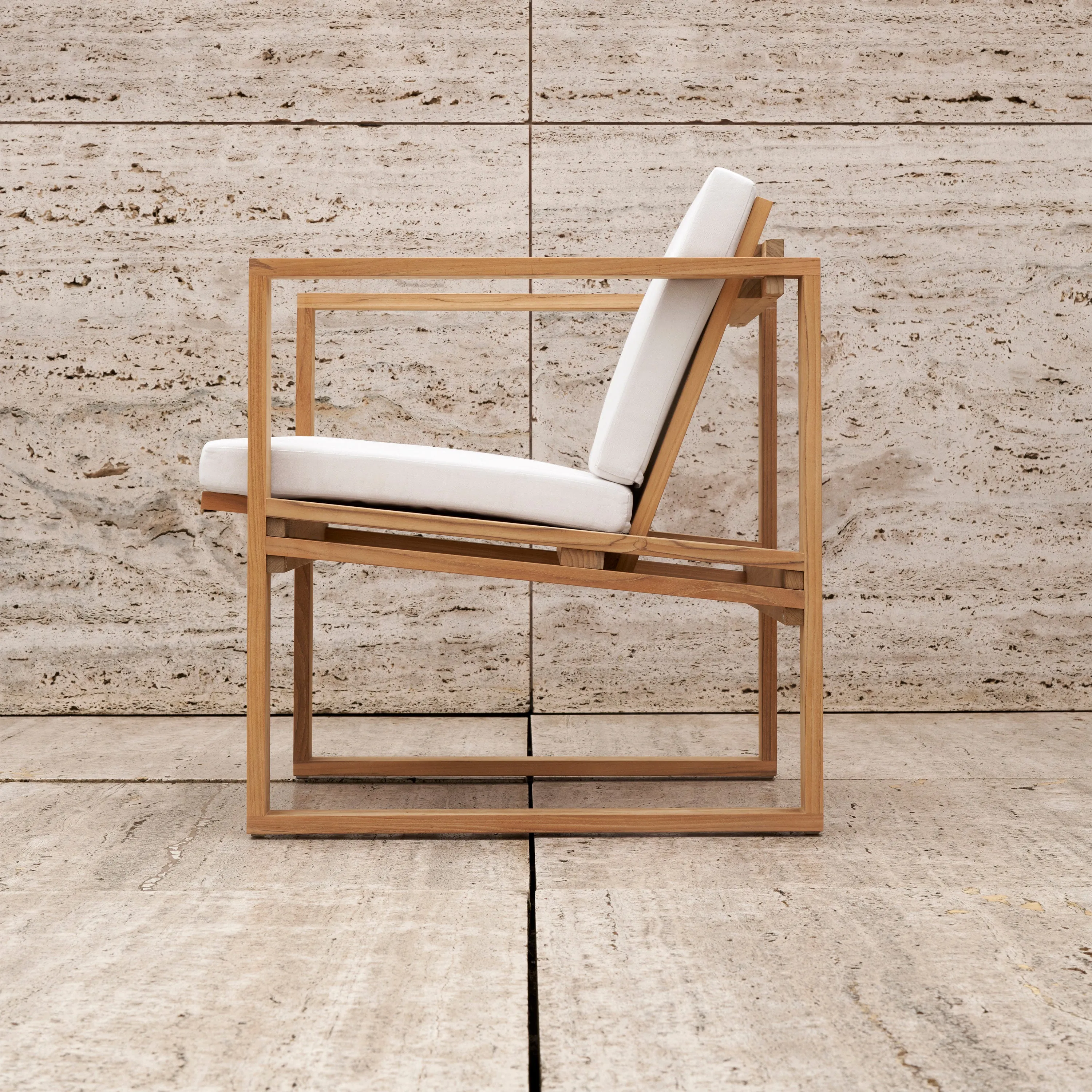 BK Outdoor Lounge Chair