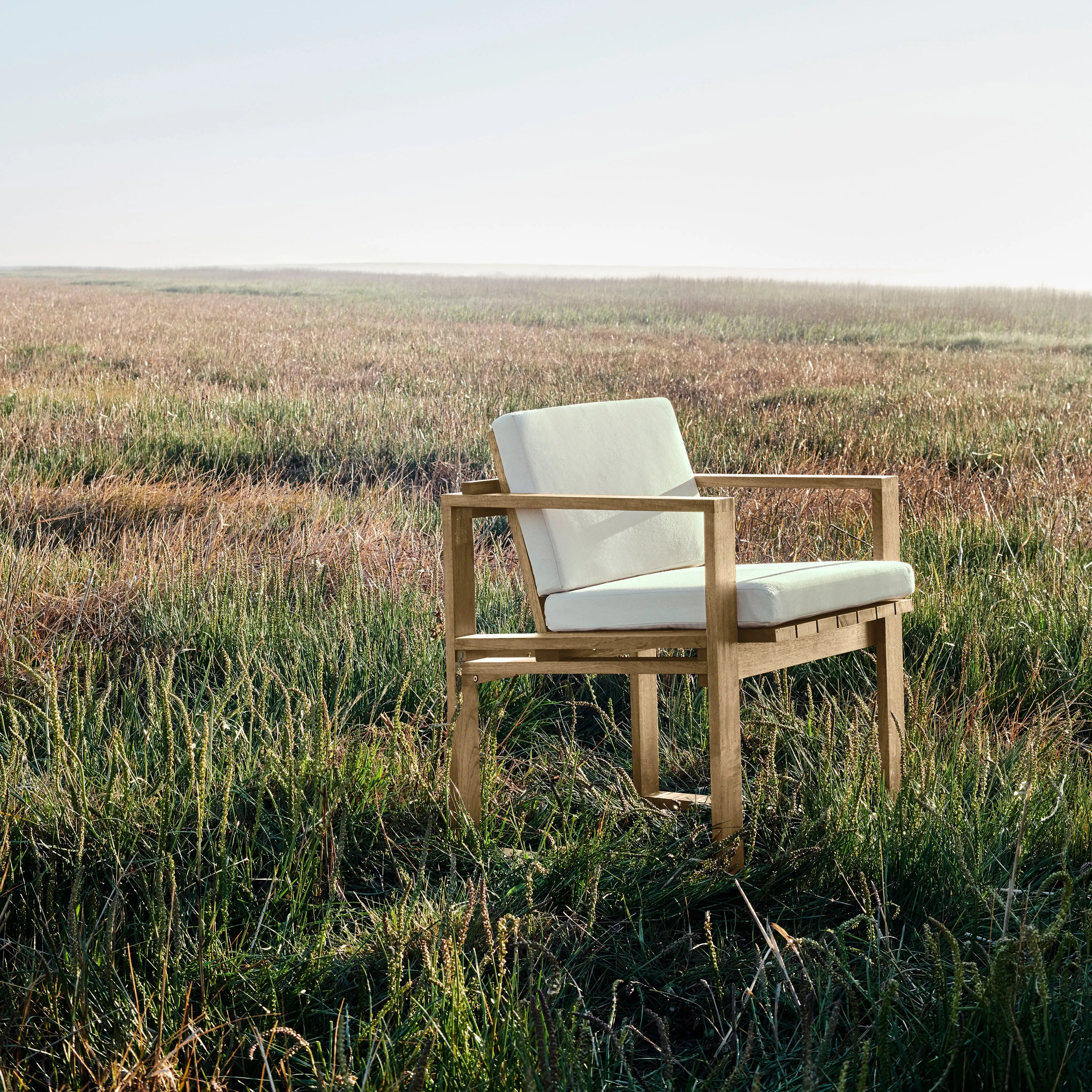 BK Outdoor Lounge Chair