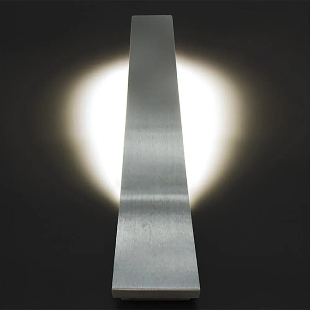 Blade LED Wall Light