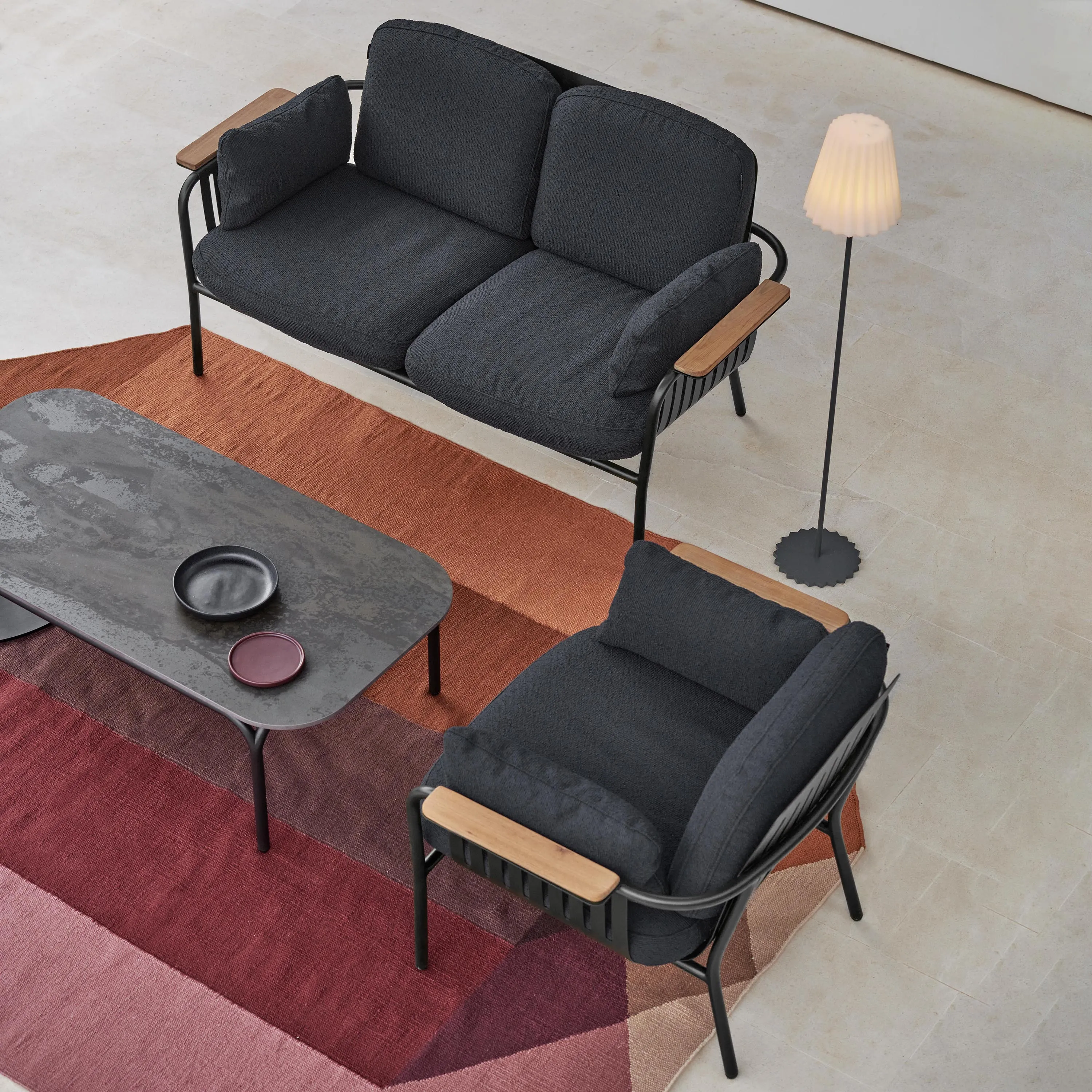 Capa Lounge Chair