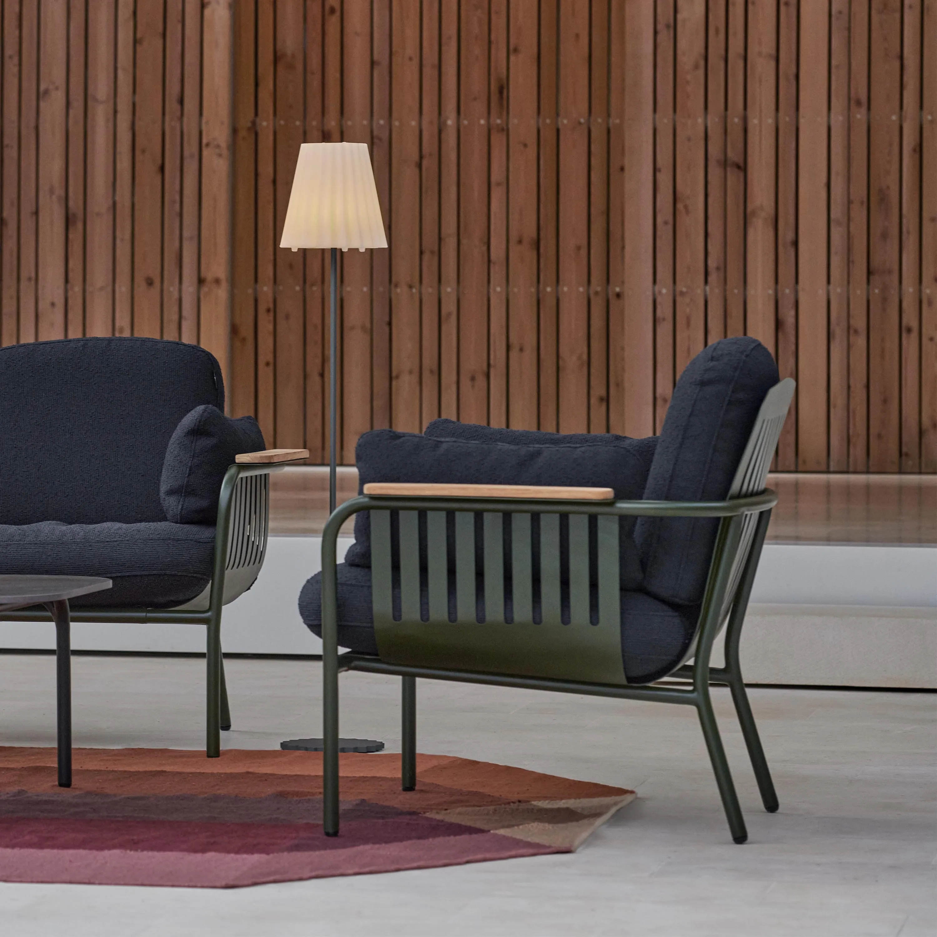 Capa Lounge Chair