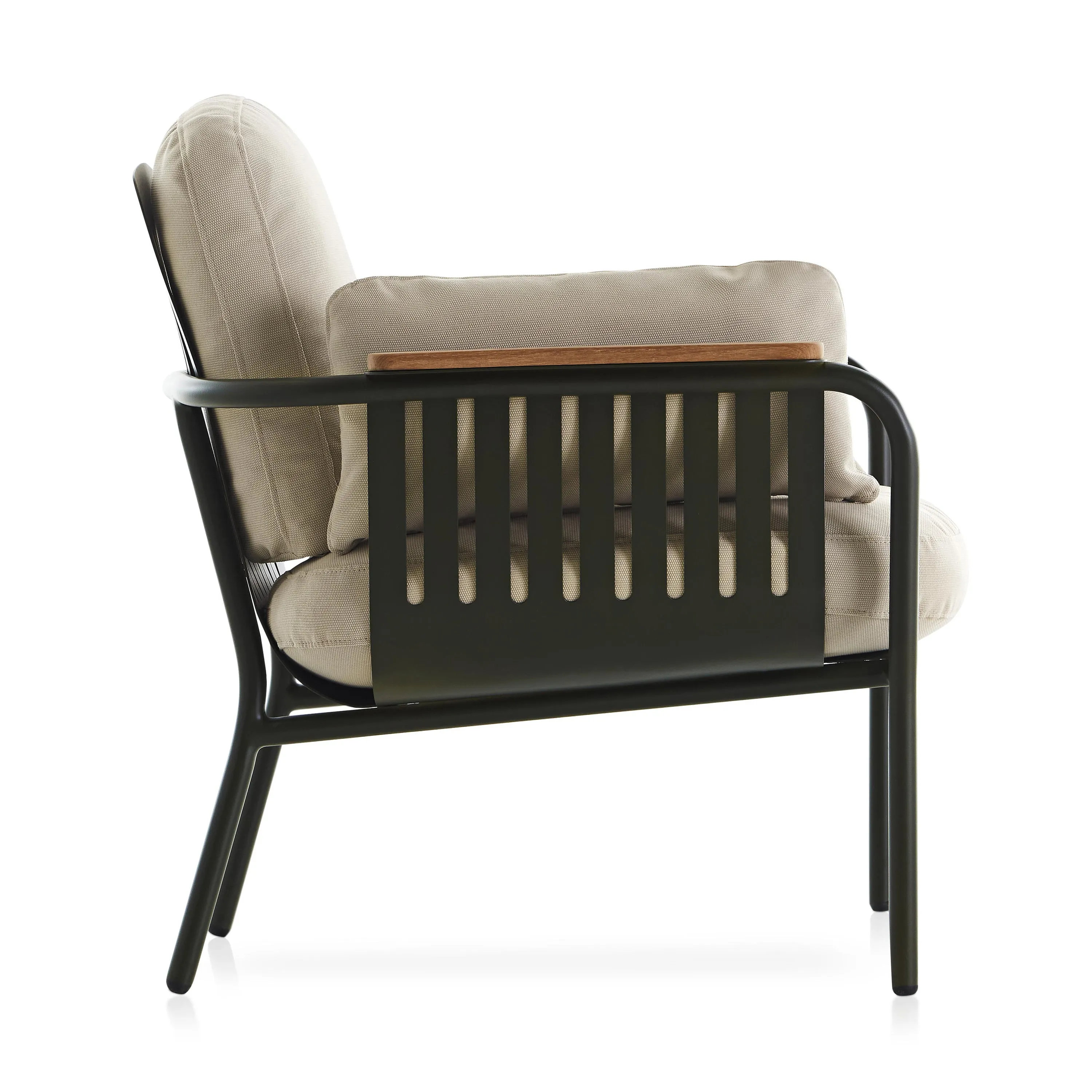 Capa Lounge Chair