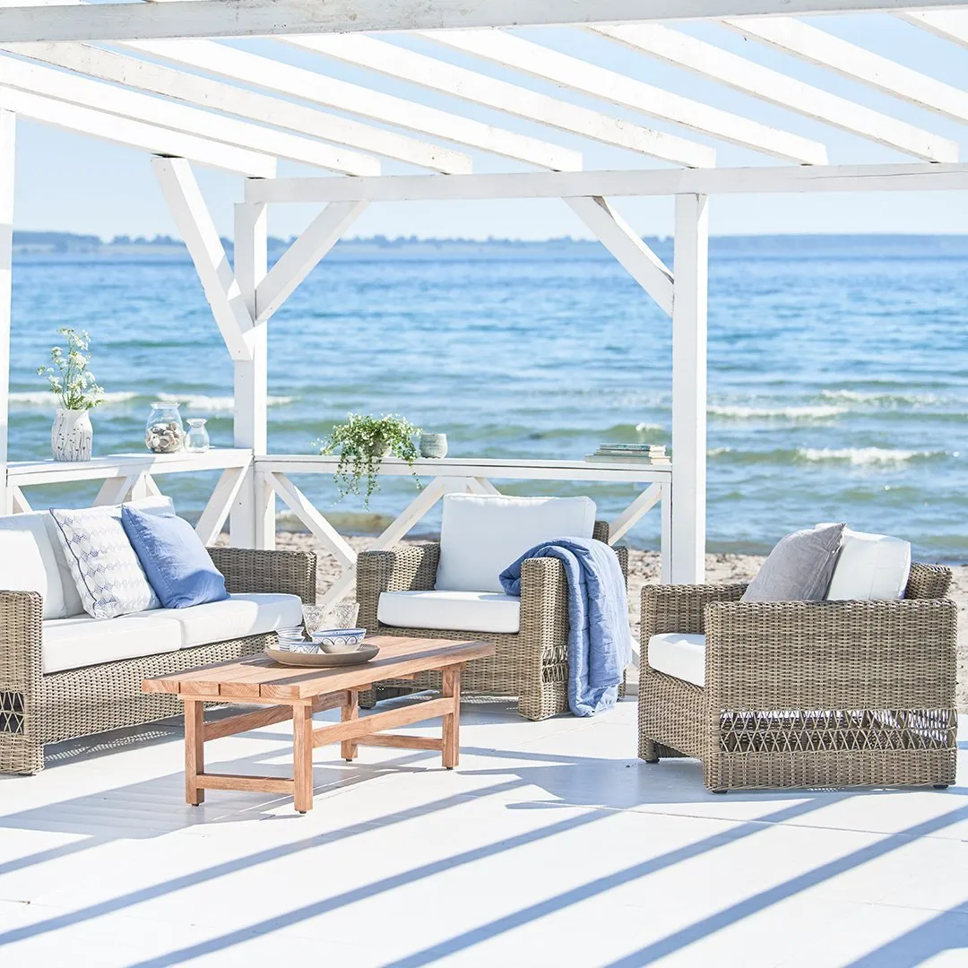 Carrie Outdoor Lounge Chair
