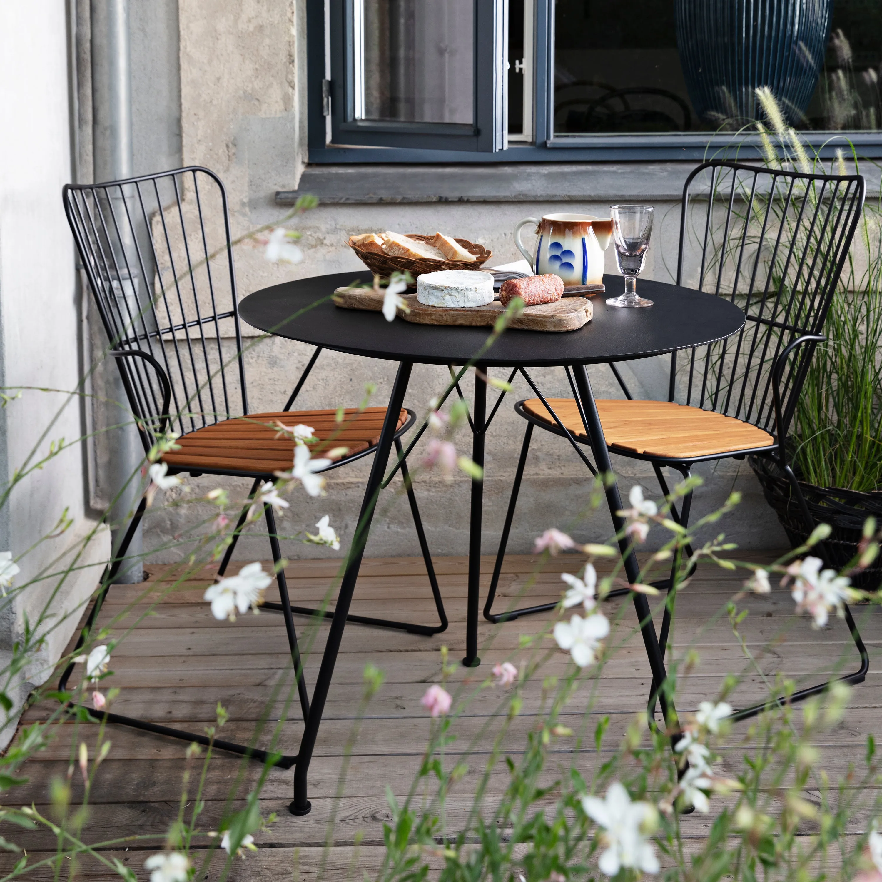 Circum Aluminum Outdoor Cafe Table
