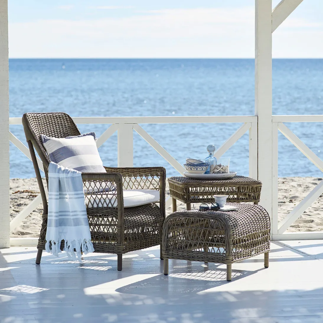Dawn Lounge Chair