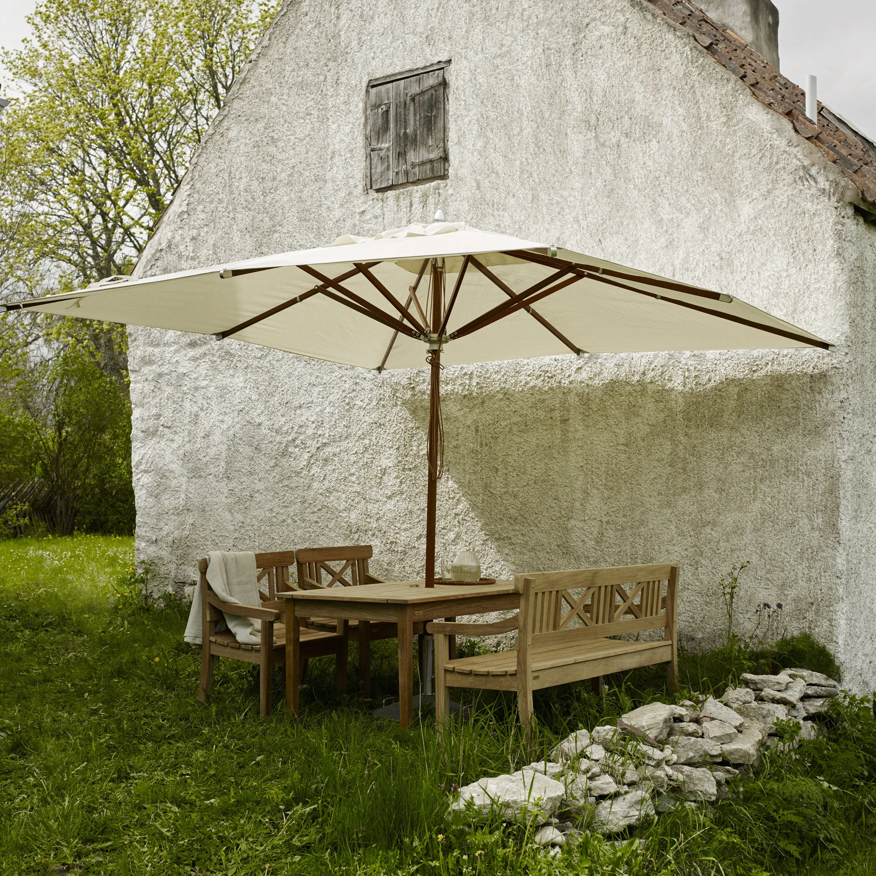 Drachmann Dining Table