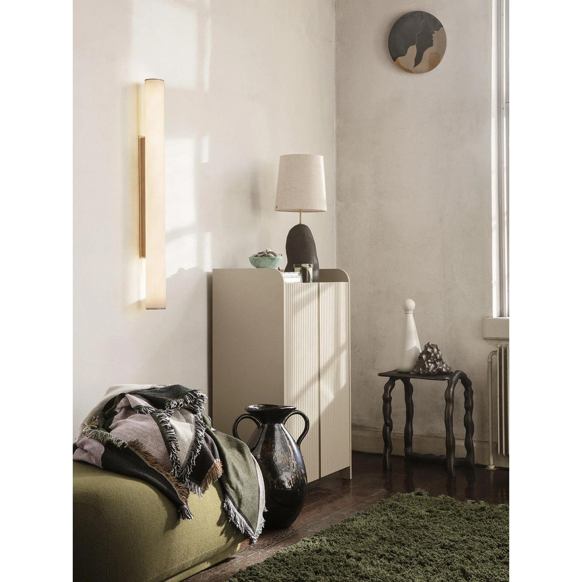 Ferm Living Vuelta Wall Lamp Brass ø100 Cm, White