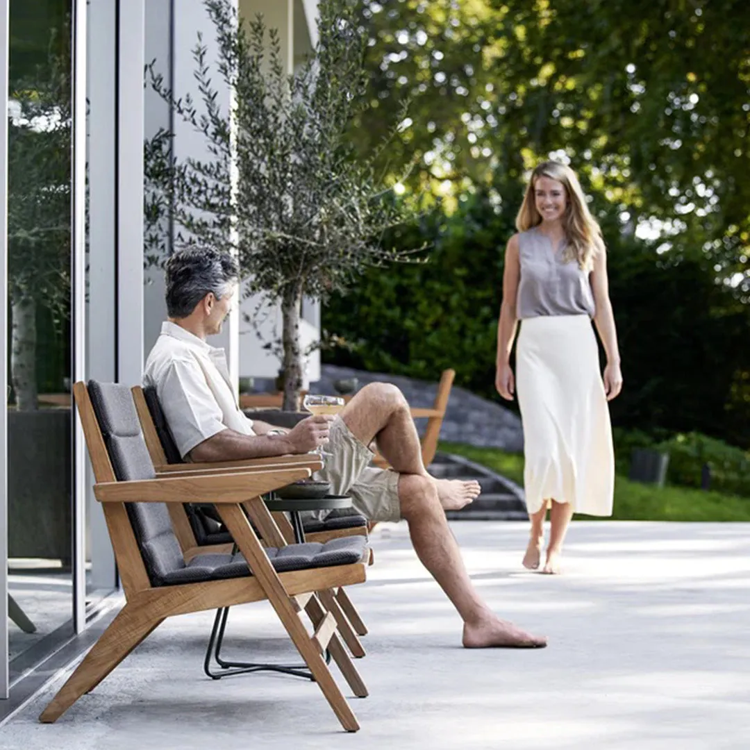 Flip Outdoor Lounge Chair