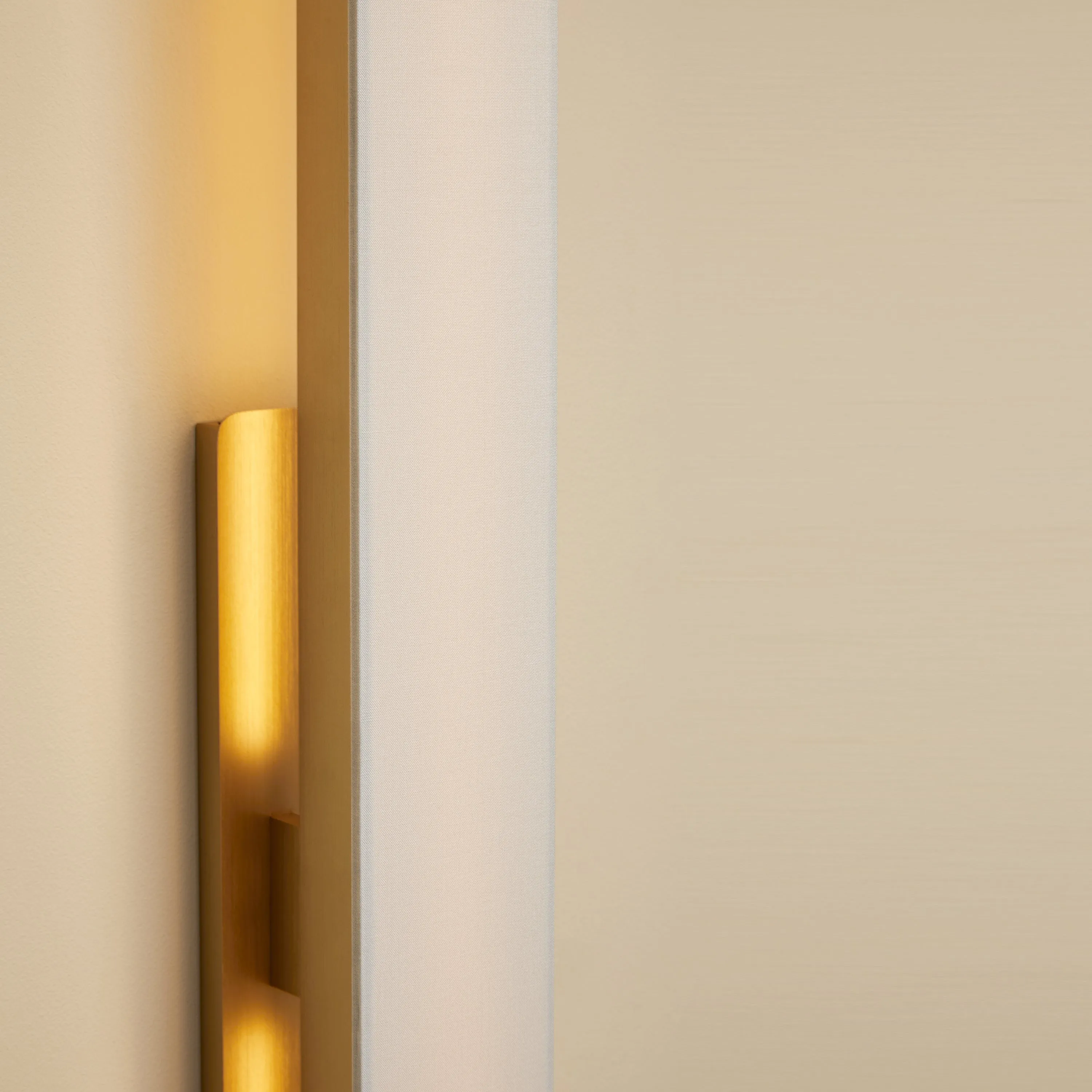 Fly Vela Wall Sconce