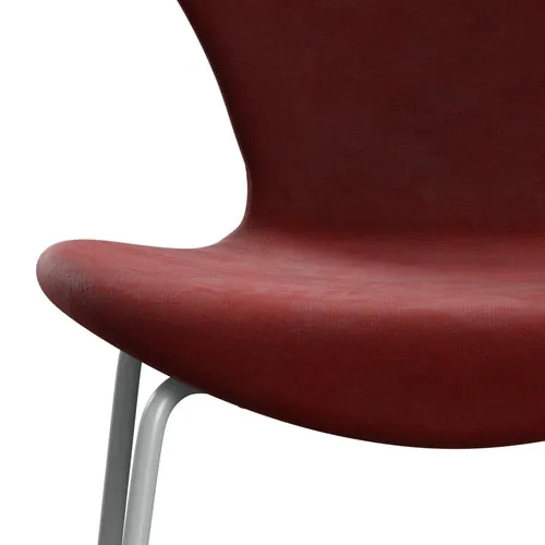 Fritz Hansen Series 7™ Chair Full Upholstery, Nine Grey/Belfast Velvet Autumn Red