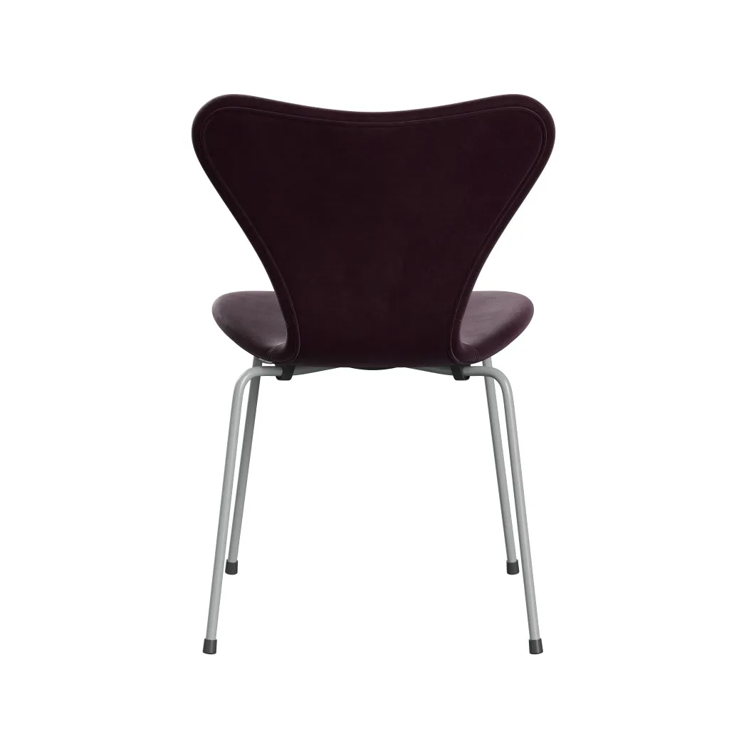 Fritz Hansen Series 7™ Chair Full Upholstery, Nine Grey/Belfast Velvet Dark Plum