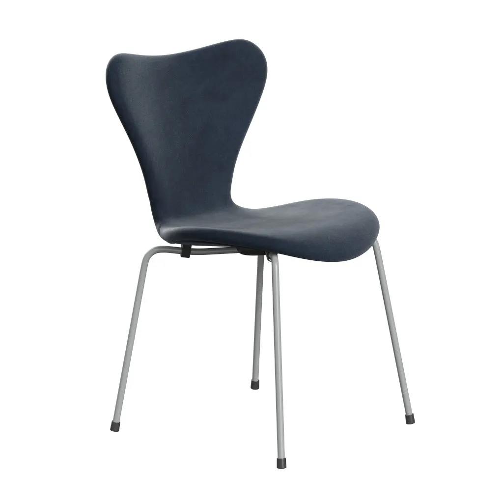 Fritz Hansen Series 7™ Chair Full Upholstery, Nine Grey/Belfast Velvet Grey Blue
