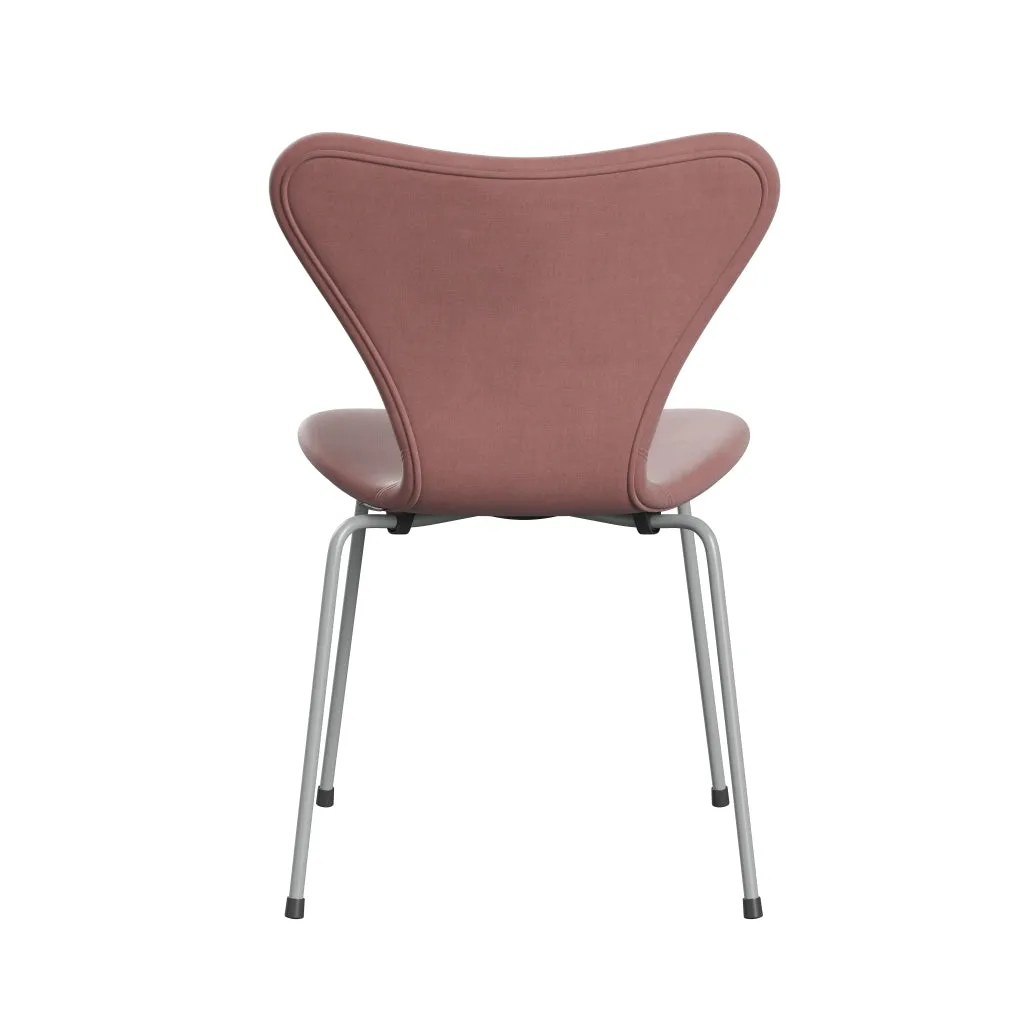 Fritz Hansen Series 7™ Chair Full Upholstery, Nine Grey/Belfast Velvet Misty Rose