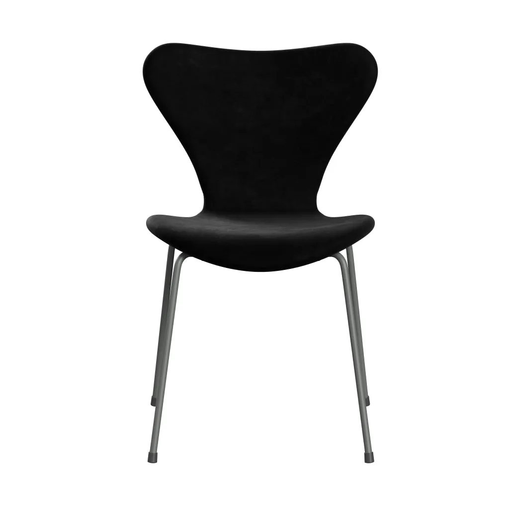 Fritz Hansen Series 7™ Chair Full Upholstery, Silver Grey/Belfast Velvet Night Black