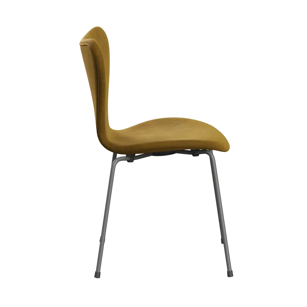 Fritz Hansen Series 7™ Chair Full Upholstery, Silver Grey/Belfast Velvet Soft Ochre
