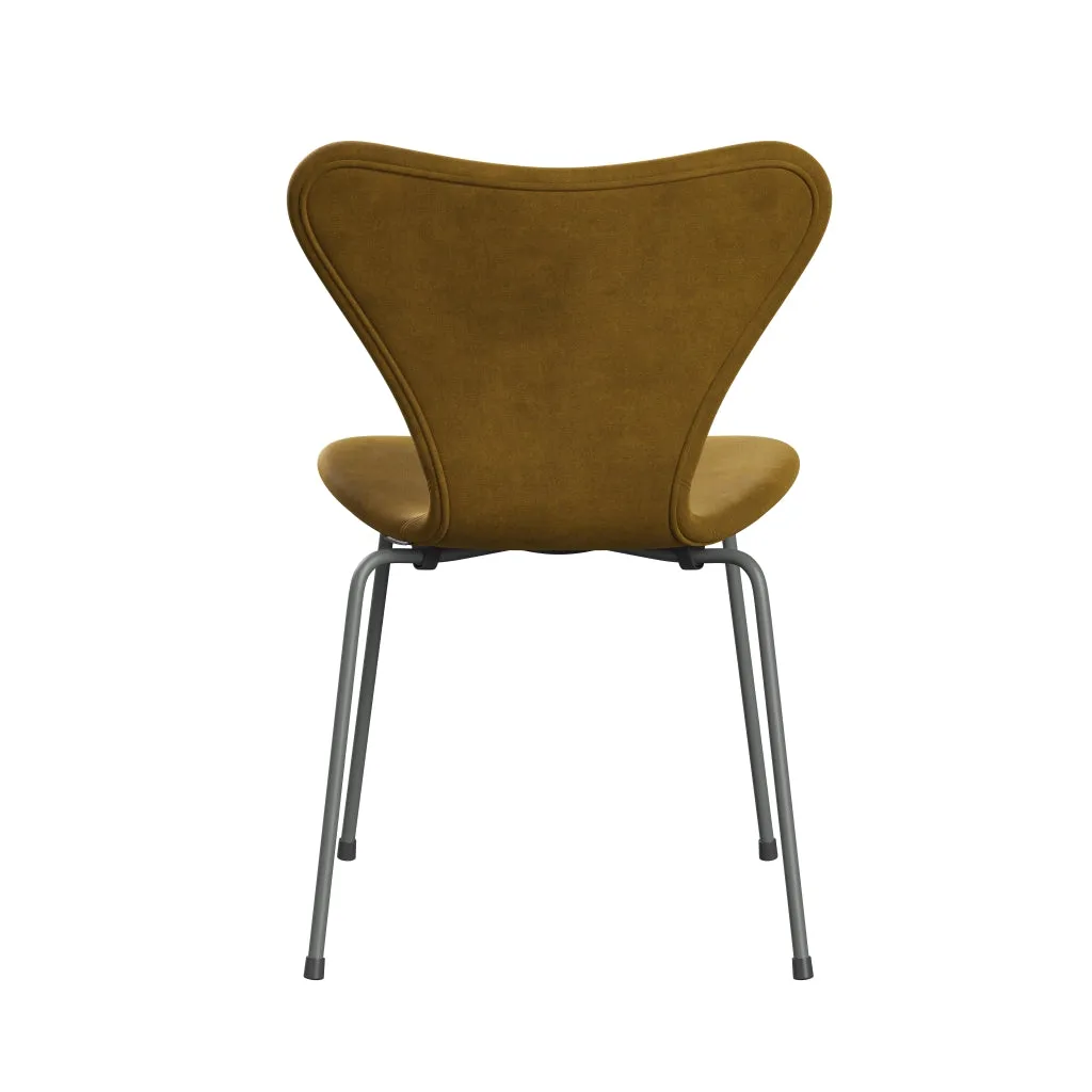 Fritz Hansen Series 7™ Chair Full Upholstery, Silver Grey/Belfast Velvet Soft Ochre