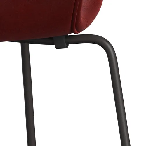 Fritz Hansen Series 7™ Chair Full Upholstery, Warm Graphite/Belfast Velvet Autumn Red
