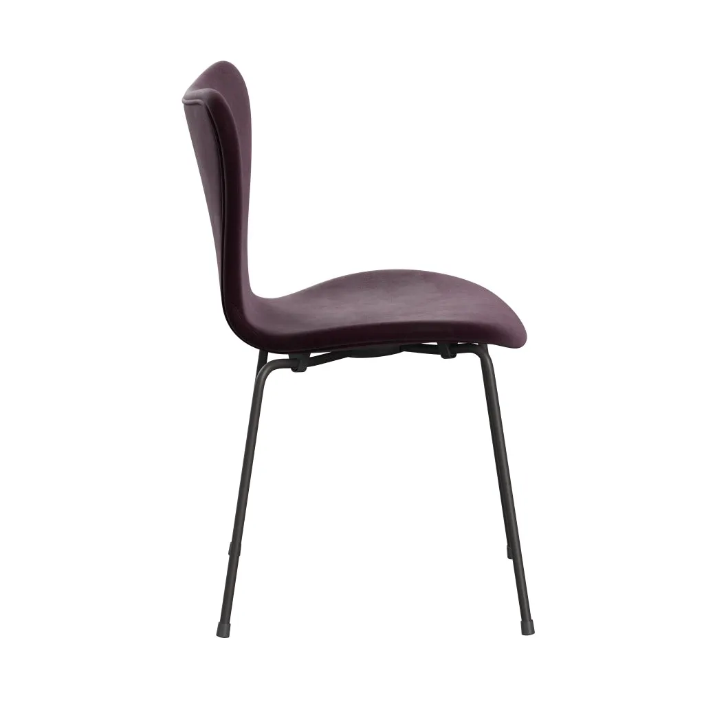 Fritz Hansen Series 7™ Chair Full Upholstery, Warm Graphite/Belfast Velvet Dark Plum