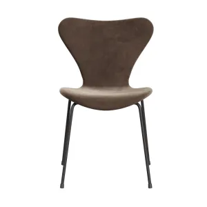 Fritz Hansen Series 7™ Chair Full Upholstery, Warm Graphite/Belfast Velvet Grey Brown