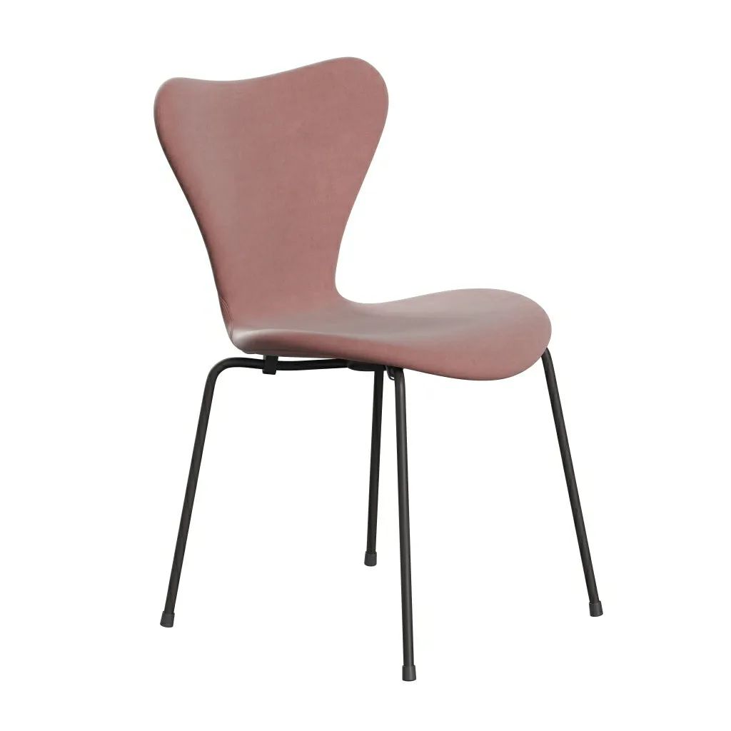 Fritz Hansen Series 7™ Chair Full Upholstery, Warm Graphite/Belfast Velvet Misty Rose