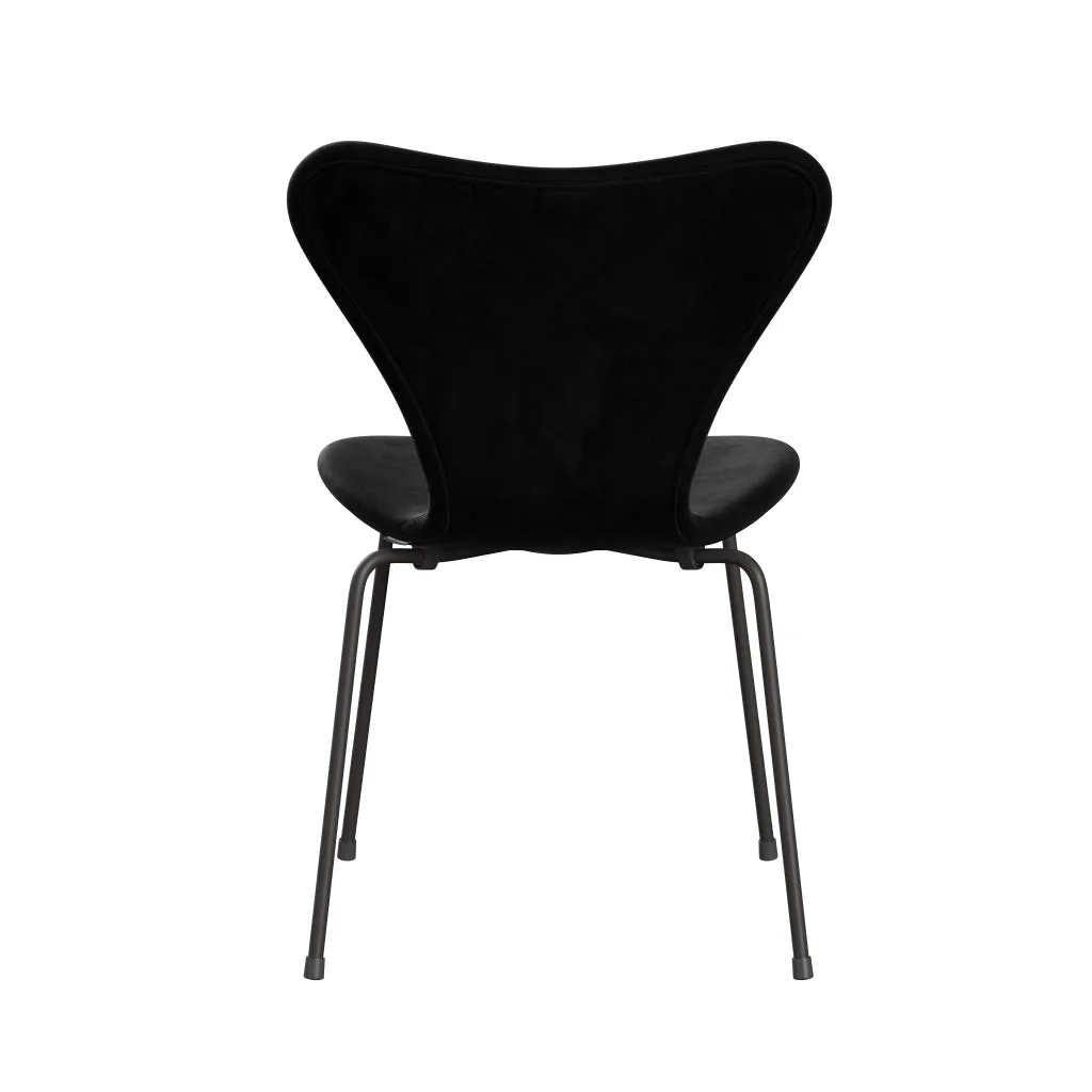 Fritz Hansen Series 7™ Chair Full Upholstery, Warm Graphite/Belfast Velvet Night Black