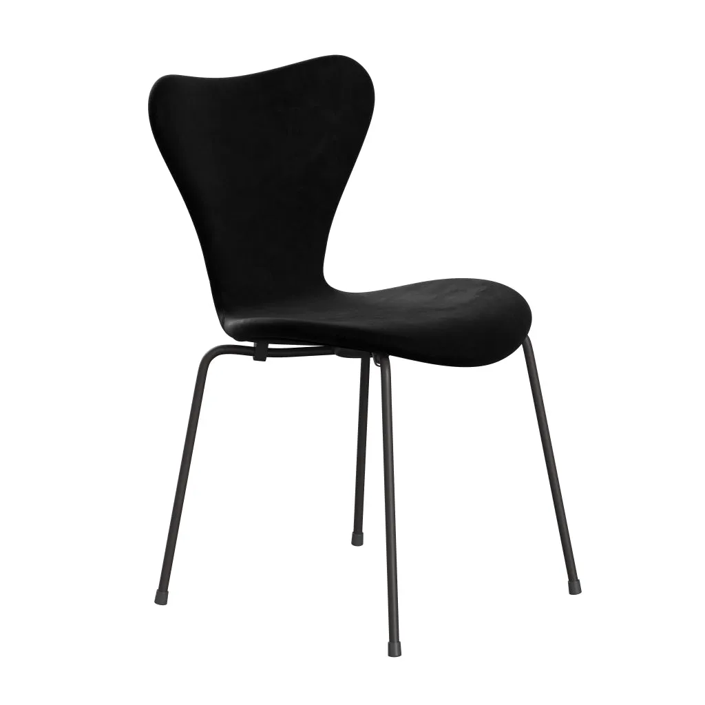 Fritz Hansen Series 7™ Chair Full Upholstery, Warm Graphite/Belfast Velvet Night Black