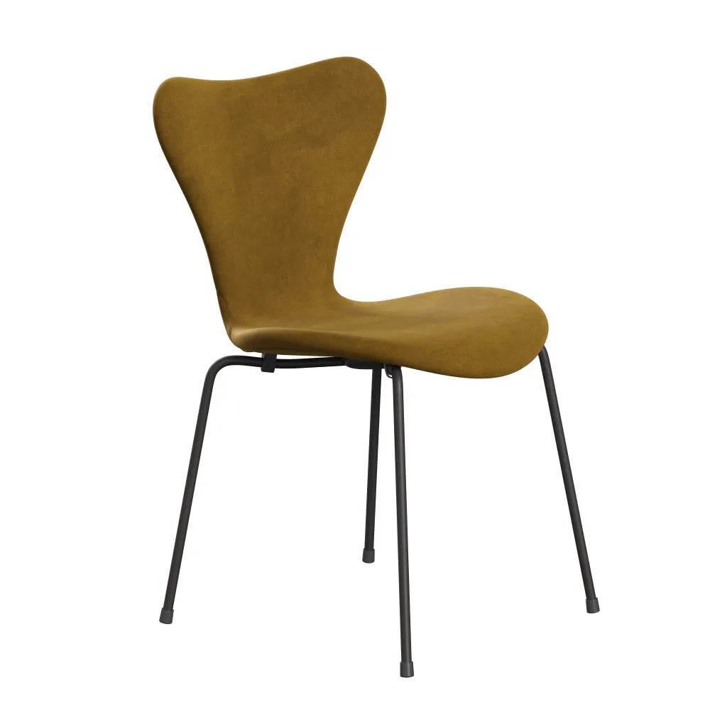 Fritz Hansen Series 7™ Chair Full Upholstery, Warm Graphite/Belfast Velvet Soft Ochre