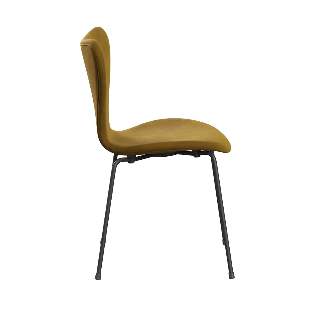Fritz Hansen Series 7™ Chair Full Upholstery, Warm Graphite/Belfast Velvet Soft Ochre