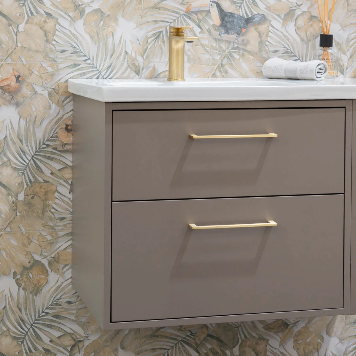 Granlusso Serenity Wall Hung Basin Vanity Unit