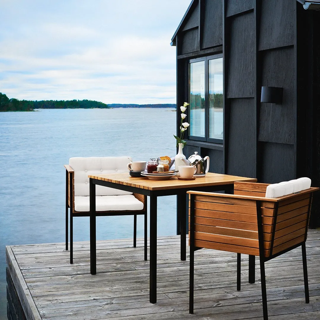 Haringe Dining Table
