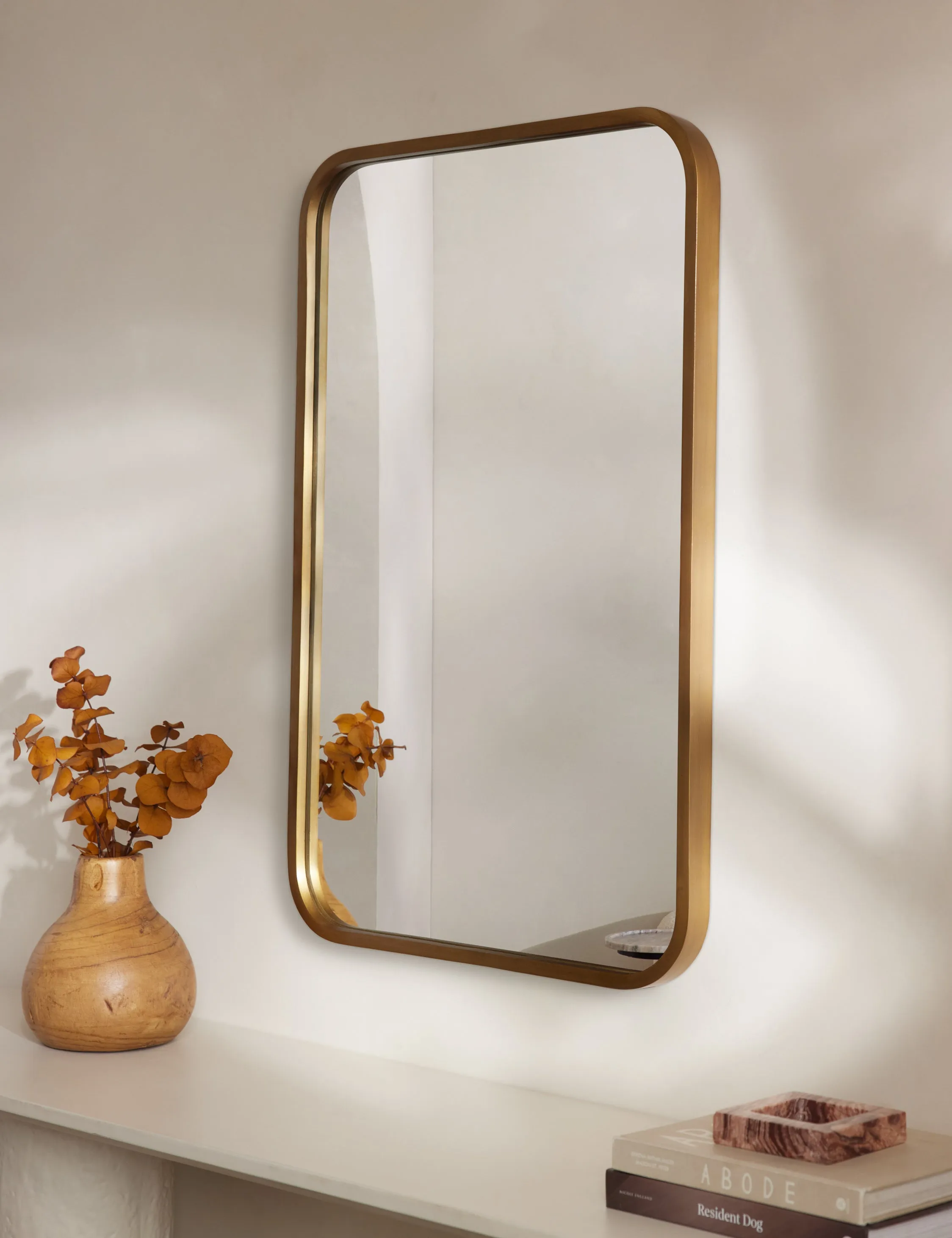 Idris Mirror Lulu and Georgia