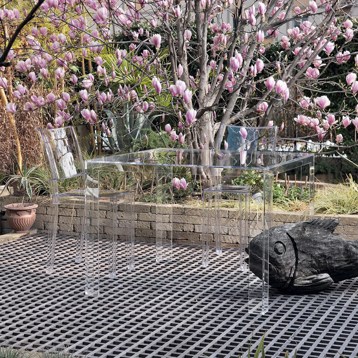 Invisible Dining Table