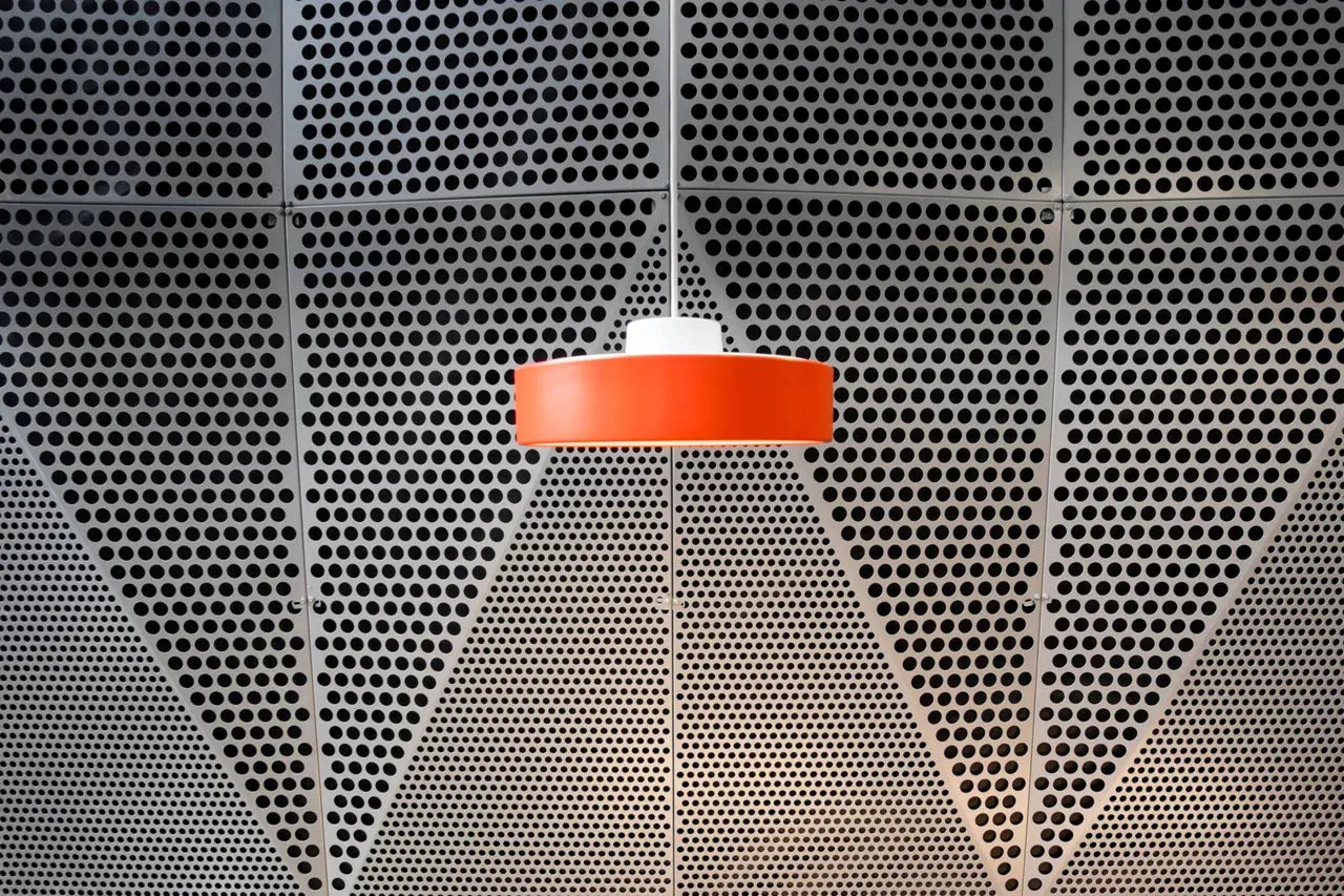 Louis Poulsen Lp Circle Suspended Lamp 232 Lumens Led 4000 K 25 W ø44 Cm, White