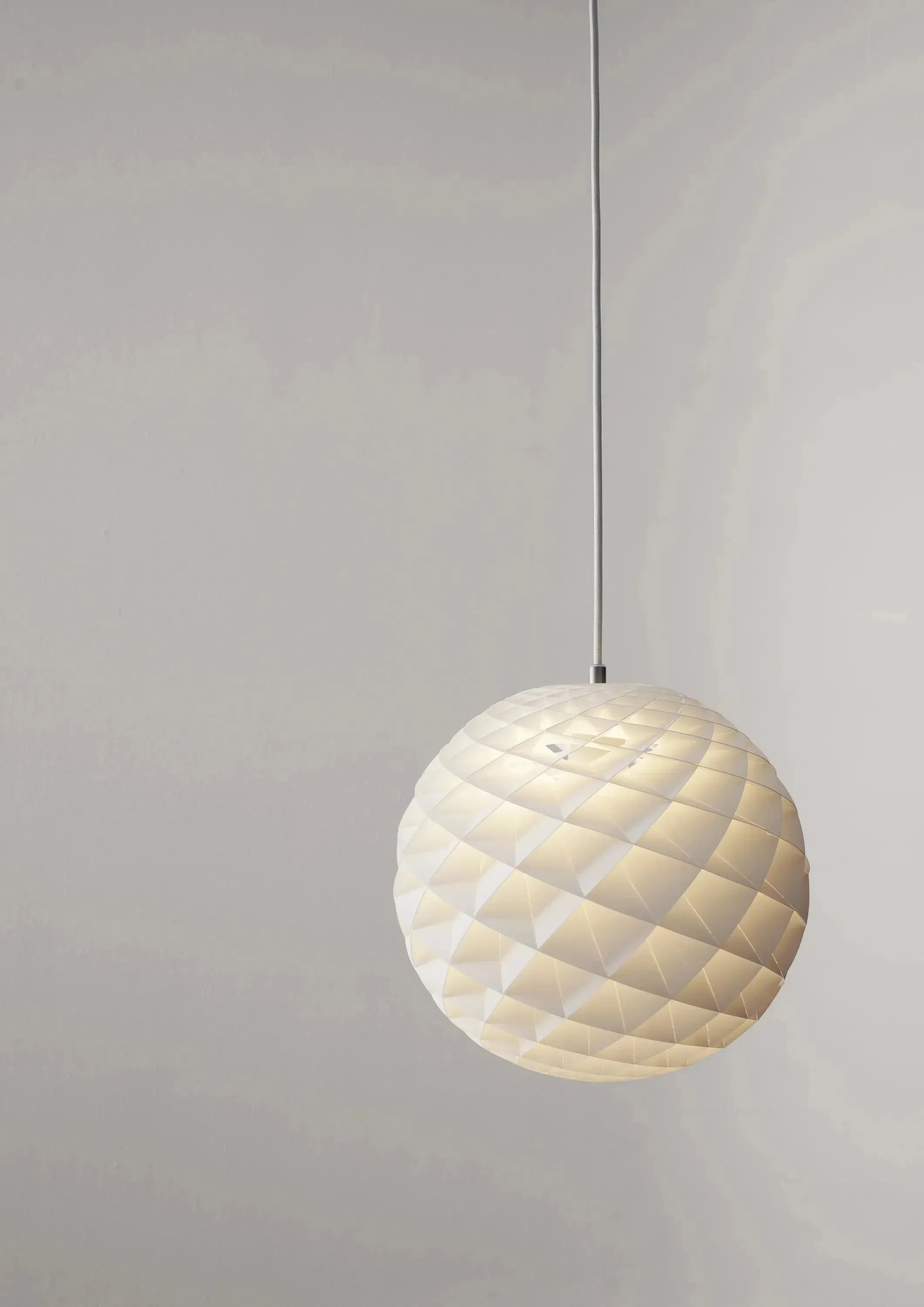 Louis Poulsen Patera Pendant White ø 300