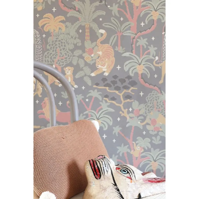 Majvillan Wallpaper Jungle Glow Twilight Grey (Pre-Order; Est. Delivery in 2-3 Weeks)