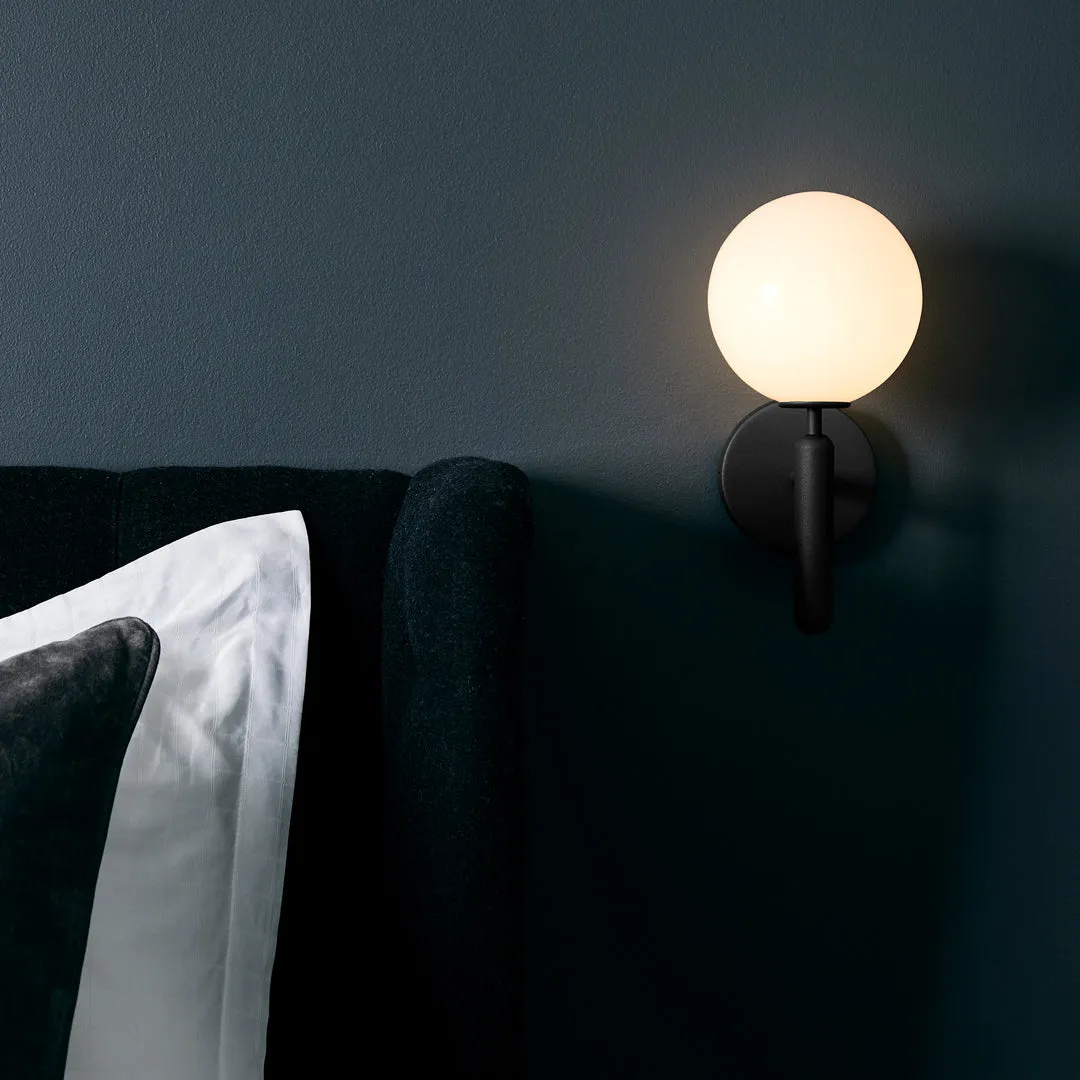 Miira Wall Light