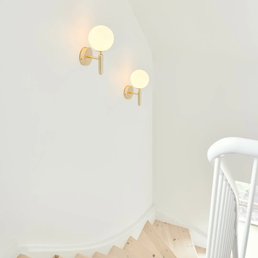 Miira Wall Light
