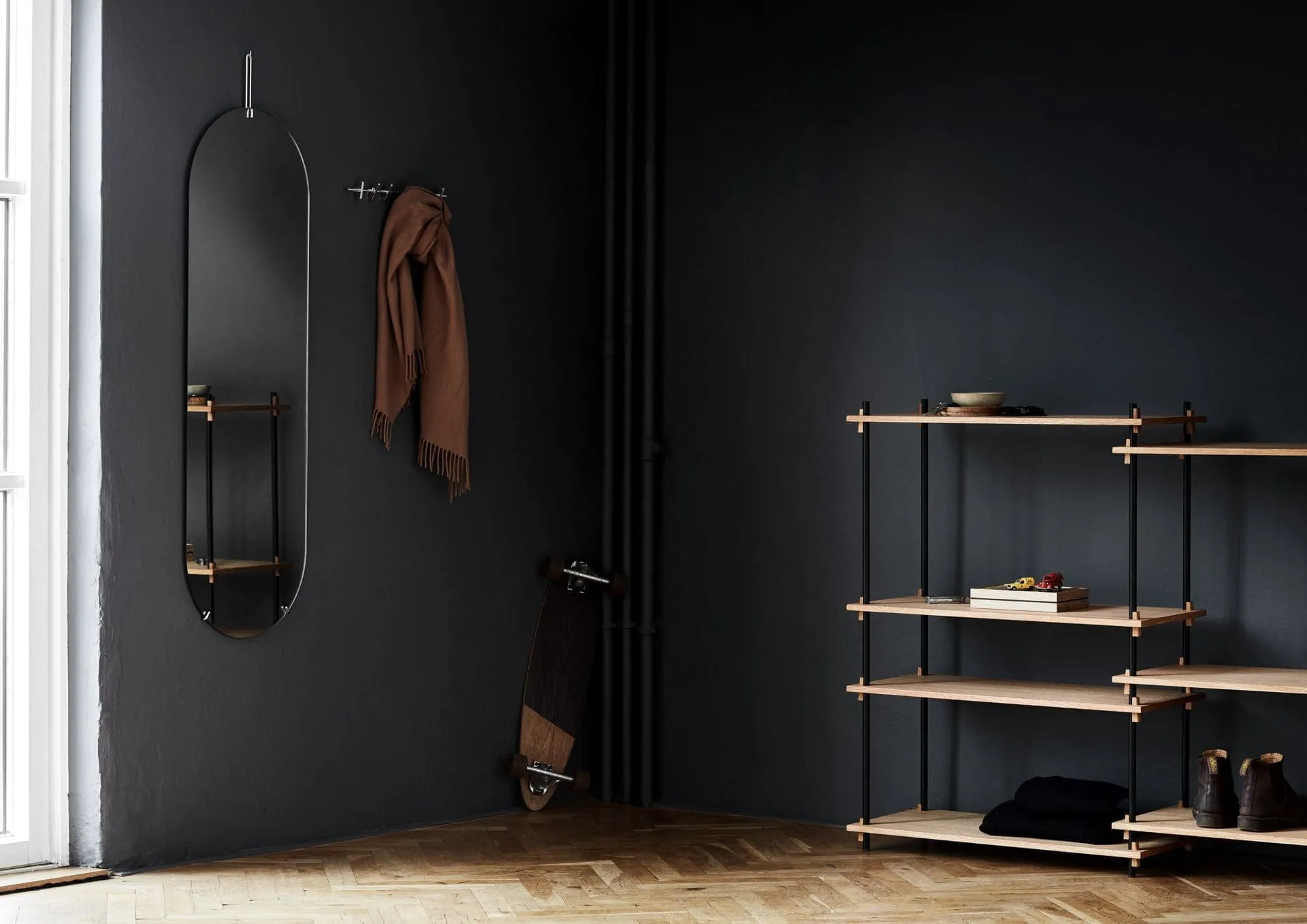 Moebe Wall Mirror 133 Cm, Chrome