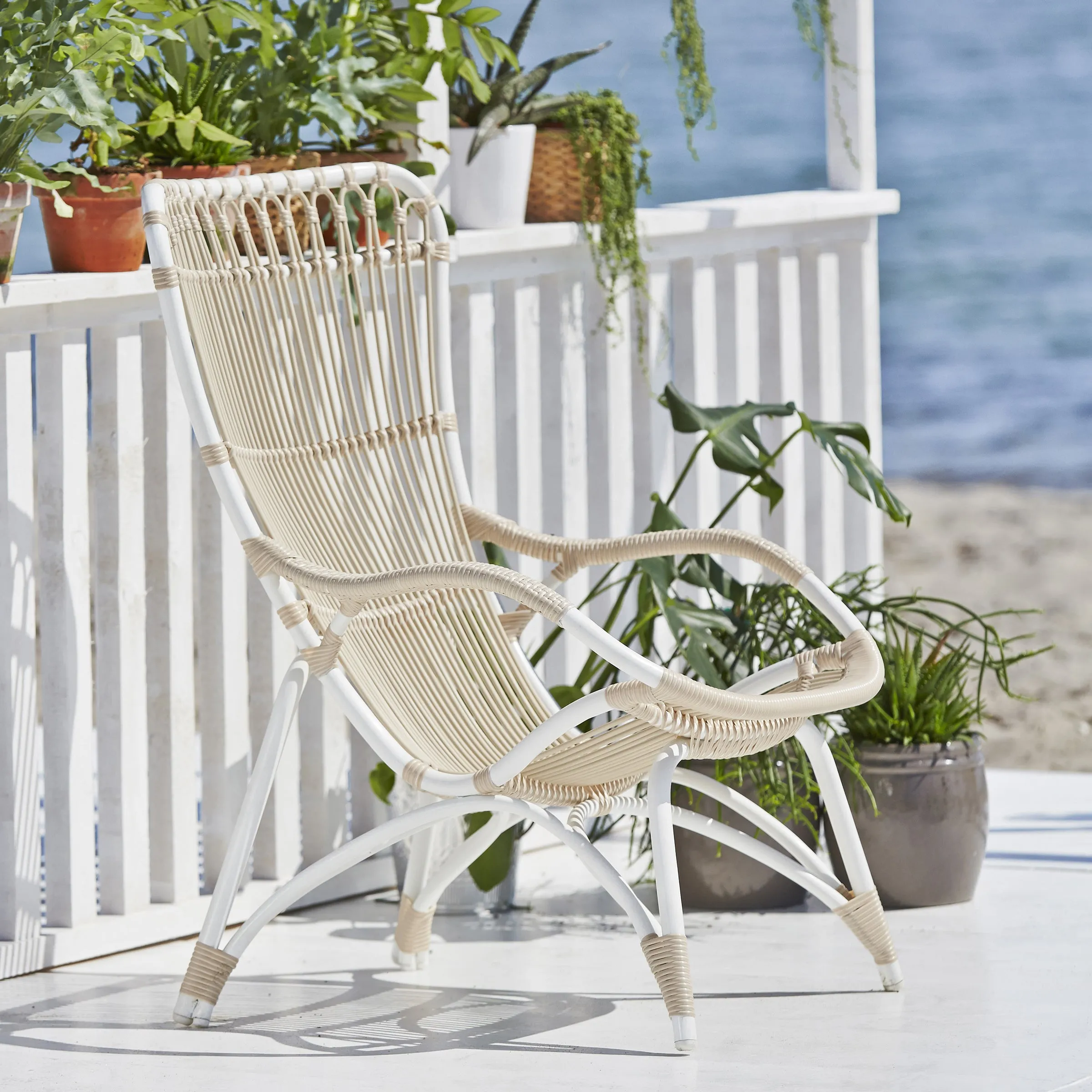 Monet Outdoor Highback Chair
