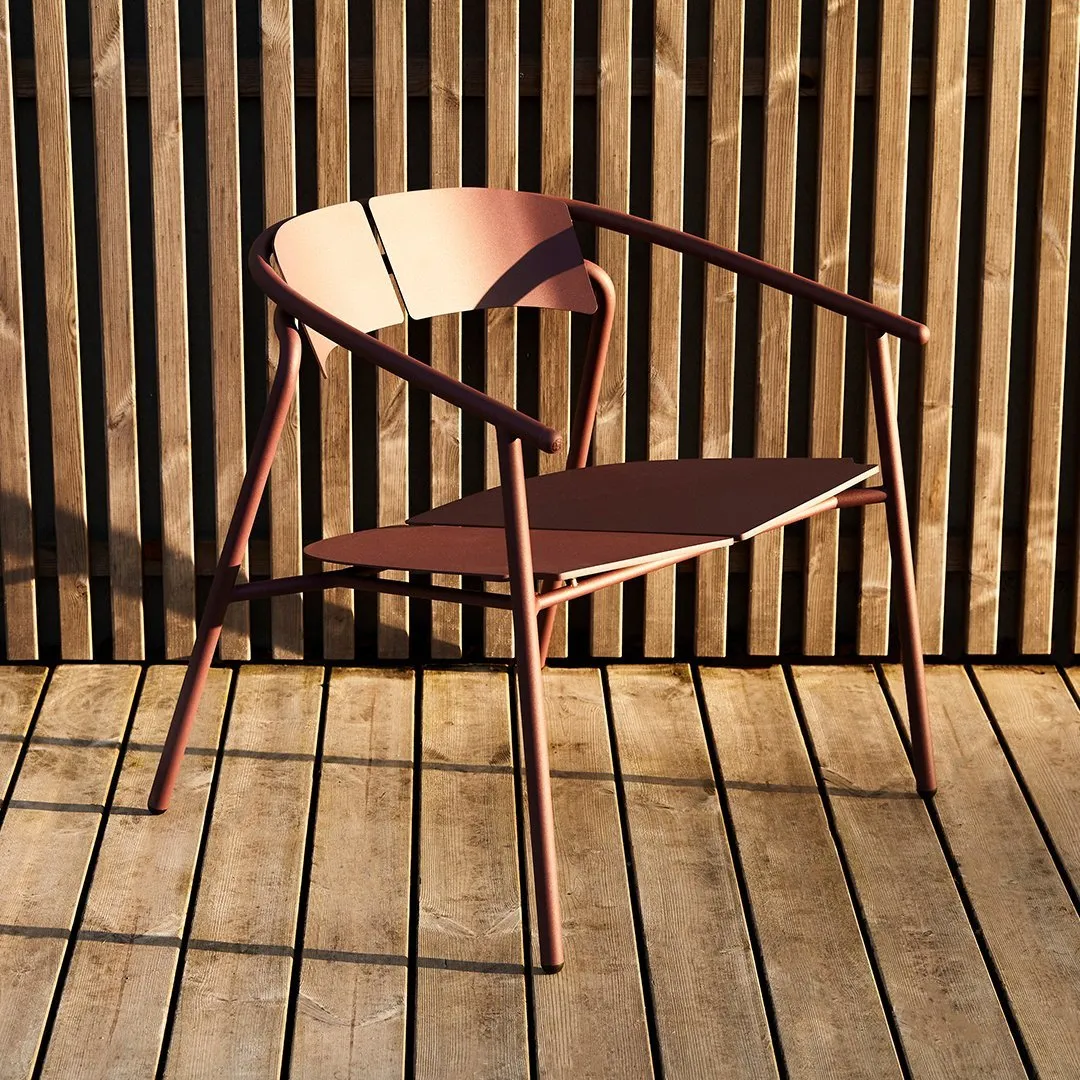 Novo Outdoor Lounge Chair