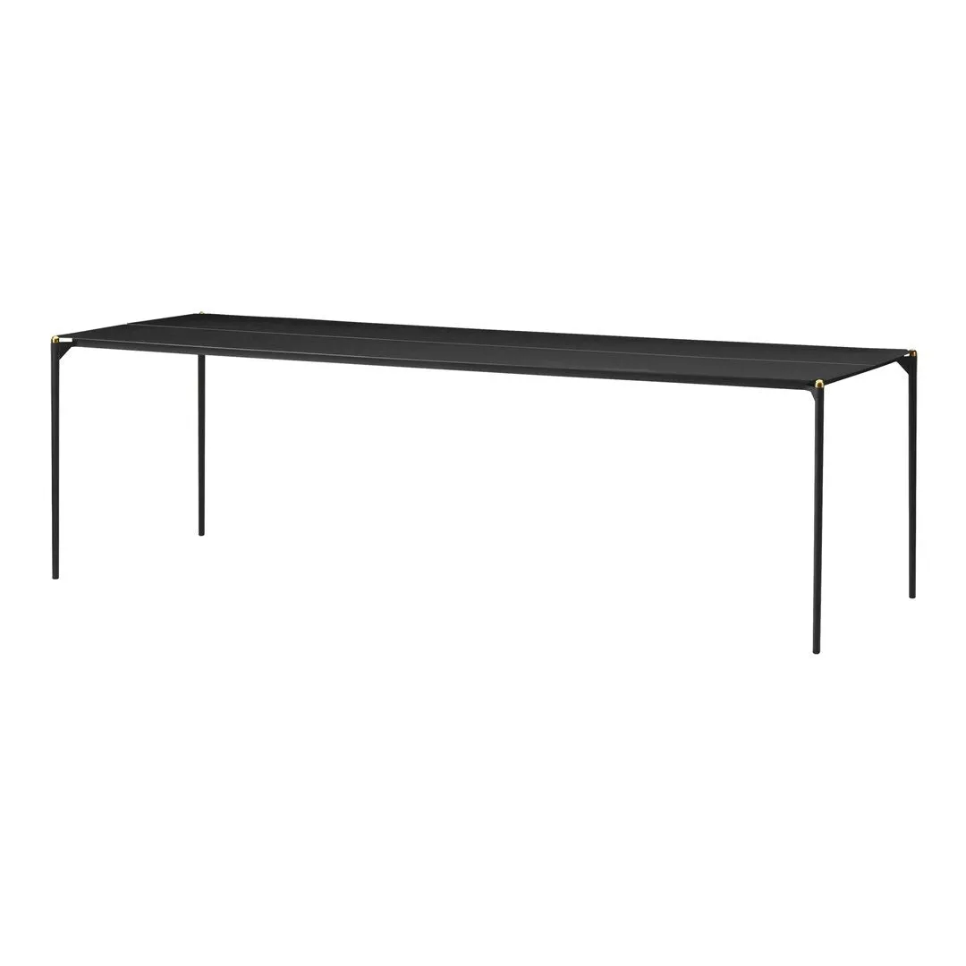 Novo Outdoor Table