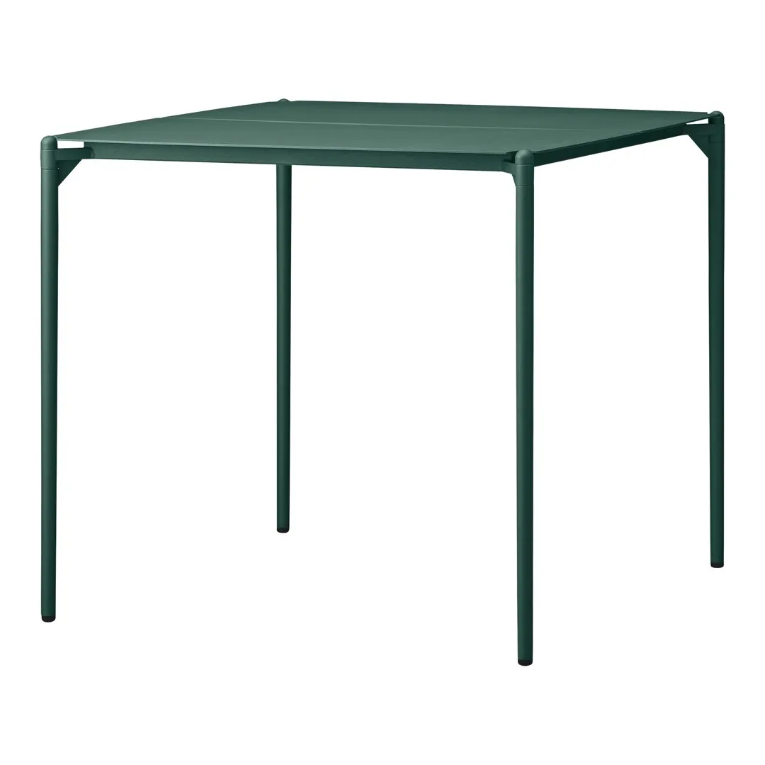 Novo Outdoor Table