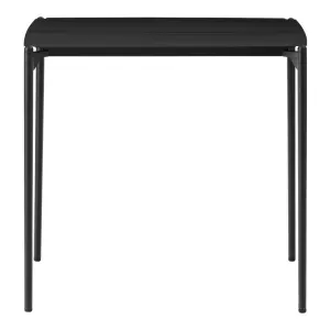 Novo Outdoor Table