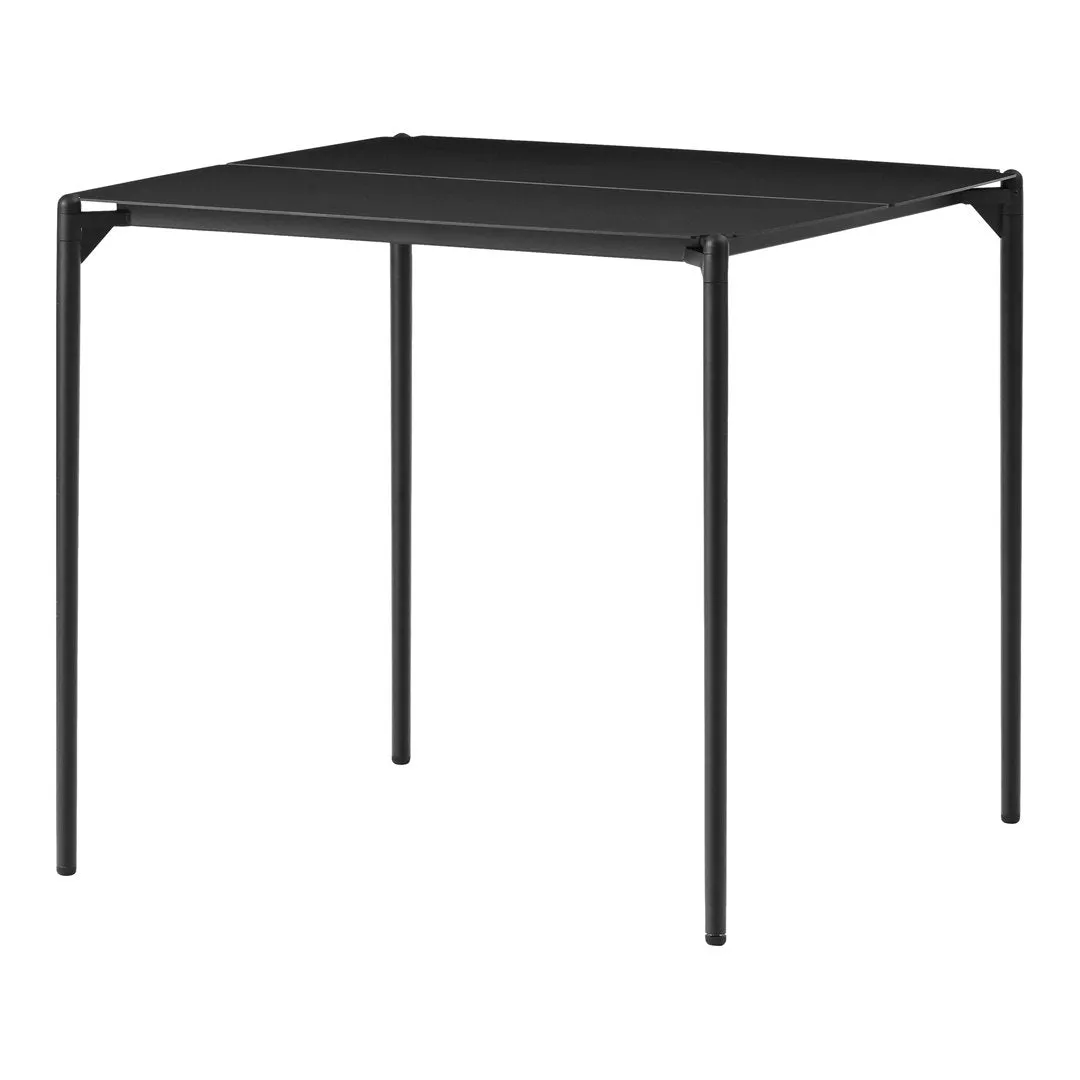 Novo Outdoor Table