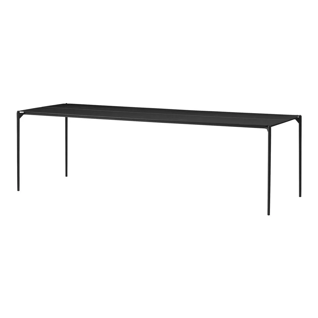 Novo Outdoor Table