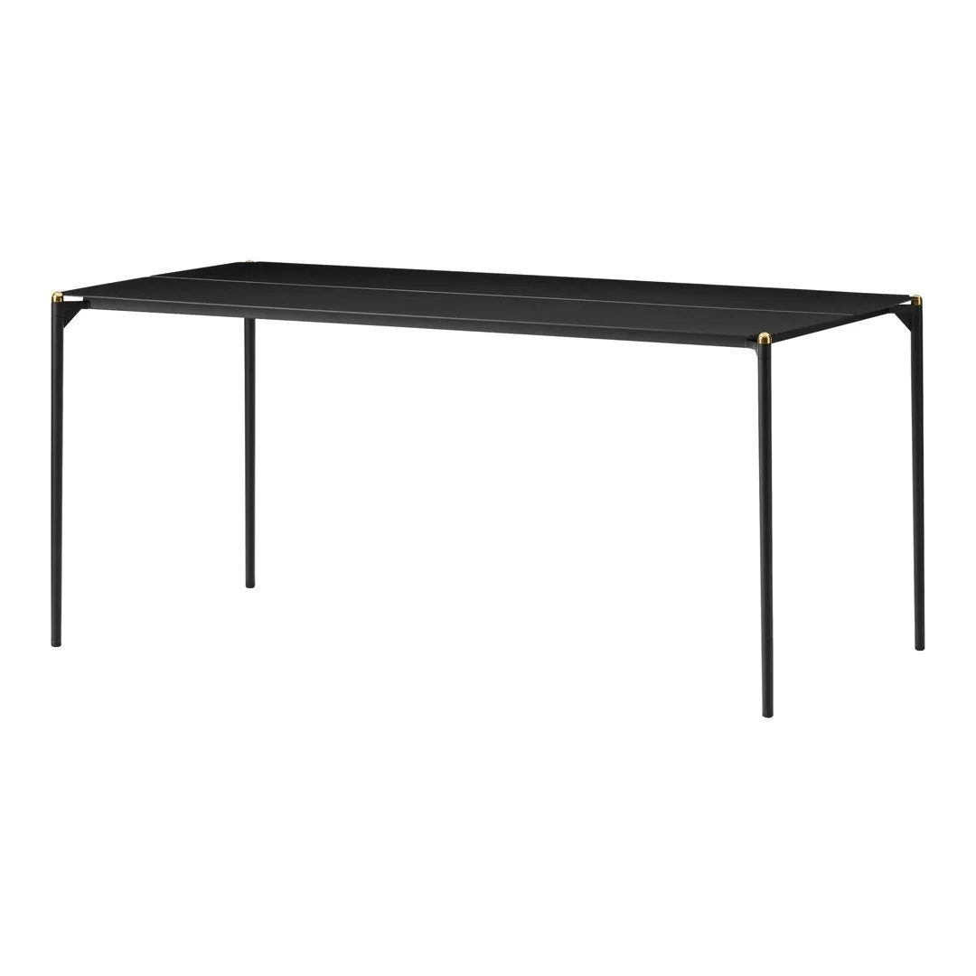 Novo Outdoor Table