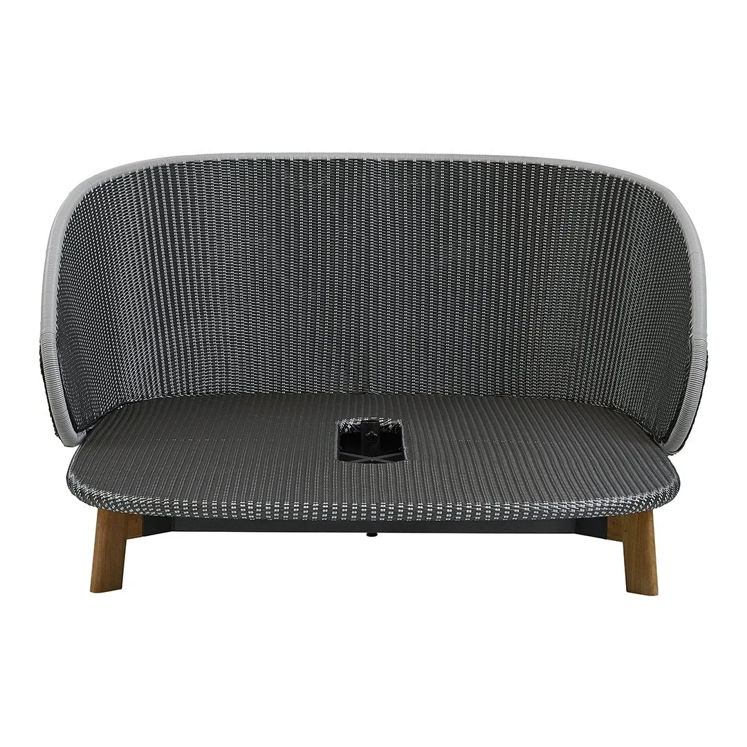 Peacock Outdoor Daybed w/ Table