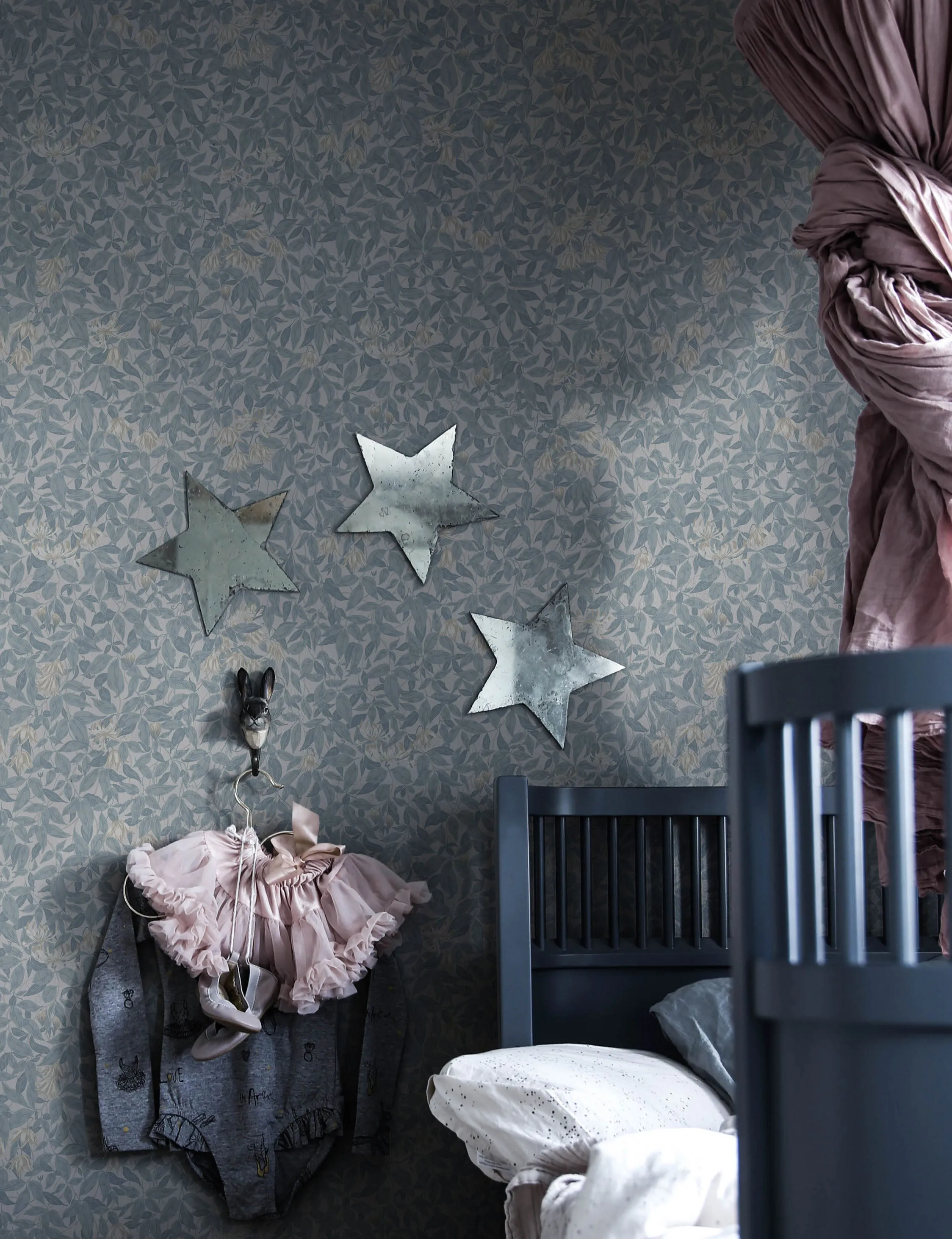 Scalamandre Linnea Wallpaper by Sandberg Lulu and Georgia