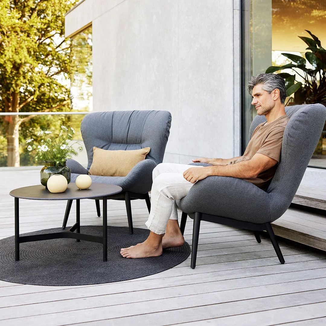 Serene Outdoor Lounge Chair
